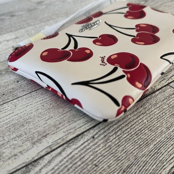 Coach New York Corner Zip Cherry Print Wristlet NWT - Picture 4 of 8